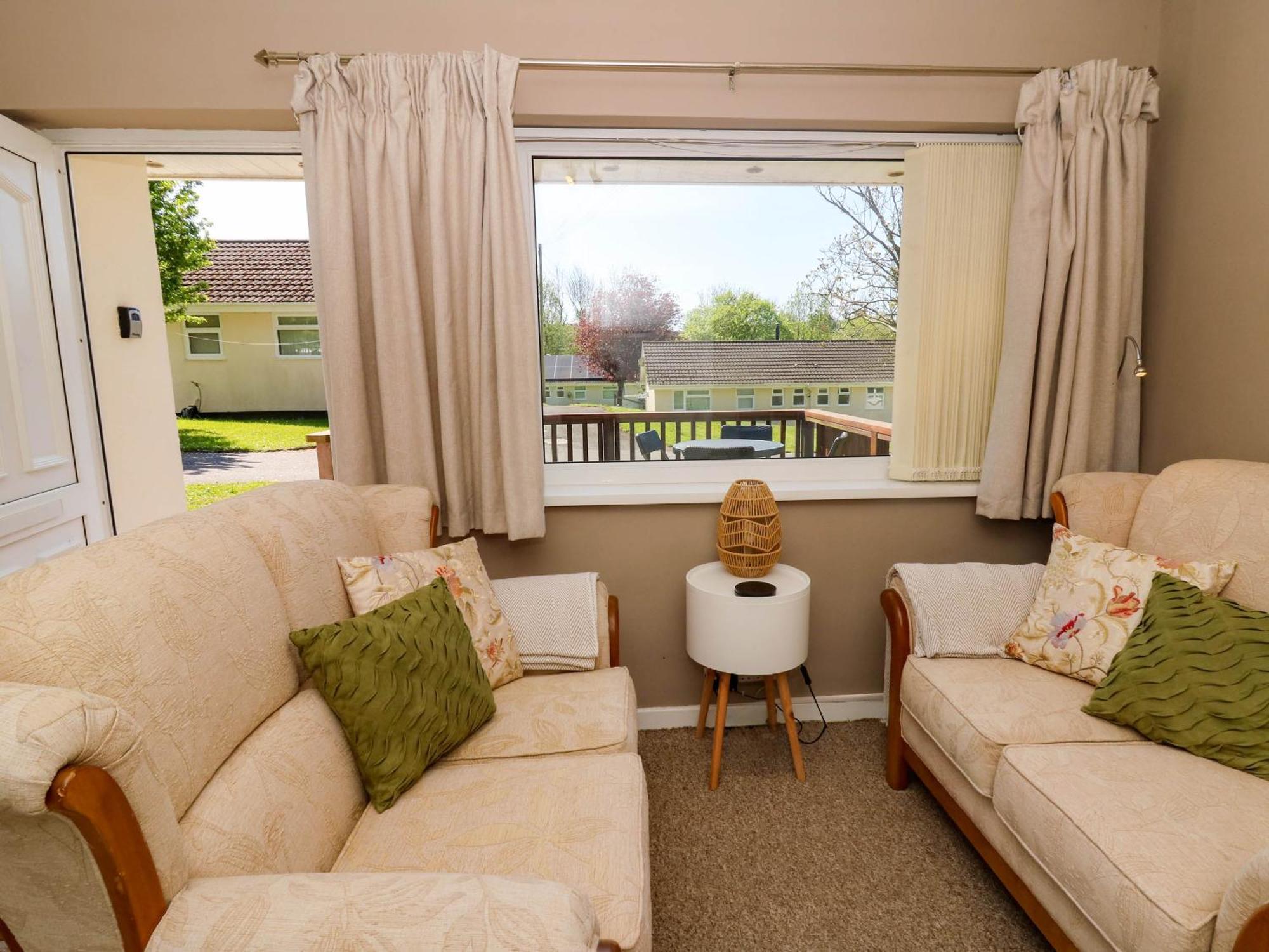 Villa Y Bwthyn Bach Aberaeron Esterno foto